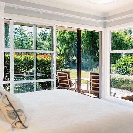 Revive On Oakview Boutique Beauty And Accommodation Ashburton Exterior photo